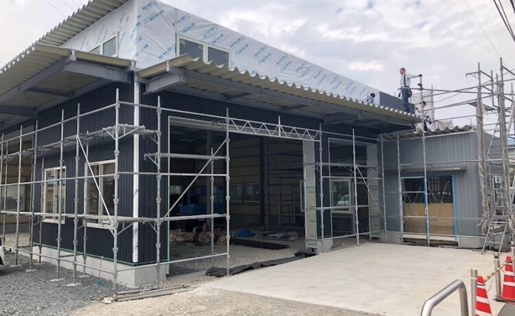 自動車整備工場の整備工場・事務所